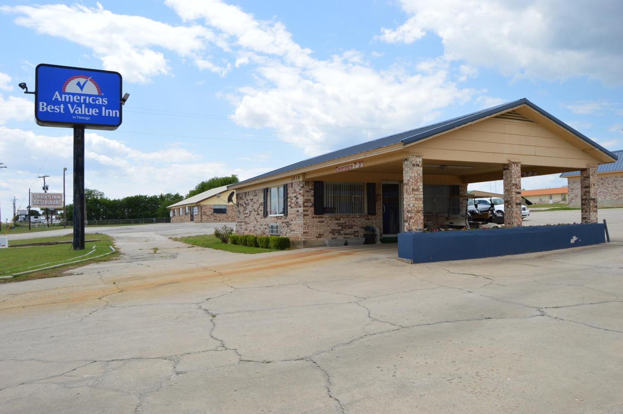 Americas Best Value Inn Gainesville Tx Екстериор снимка